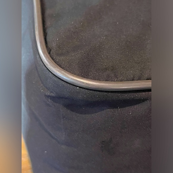 Prada Sport Borsa Di Viaggio tote approx. 8”x 8”x 5” - Picture 9 of 13